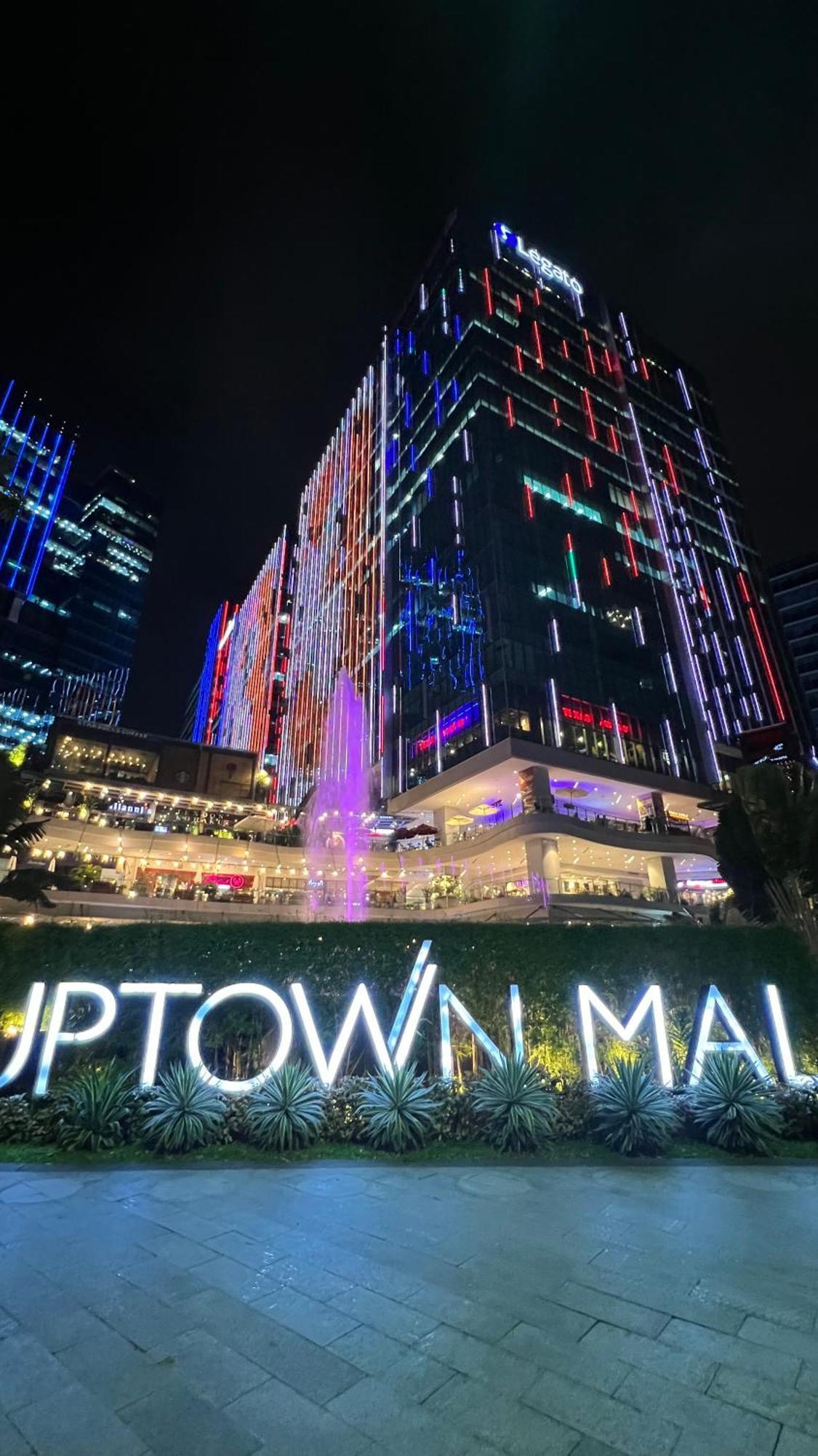 La Palazzo - Across Uptown Mall & Grand Hyatt Bgc 따구익 외부 사진